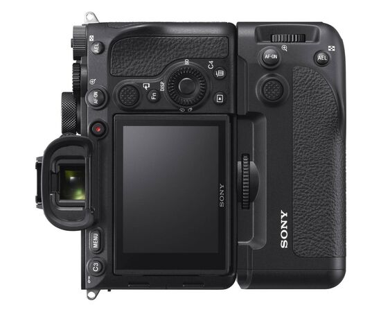 Батарейний блок Sony VG-C4EM for Alpha α7R IV / α9 II (VGC4EM.SYU), зображення 7 Батарейний блок Sony VG-C4EM for Alpha α7R IV / α9 II (VGC4EM.SYU), зображення 7