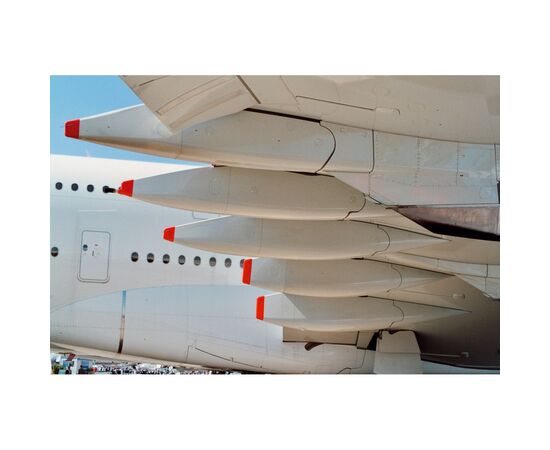 Сборная модель Revell Самолет Airbus A380 Первый полет уровень 5 масштаб 1:144 (RVL-04218), изображение 4 Сборная модель Revell Самолет Airbus A380 Первый полет уровень 5 масштаб 1:144 (RVL-04218), изображение 4