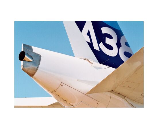 Сборная модель Revell Самолет Airbus A380 Первый полет уровень 5 масштаб 1:144 (RVL-04218), изображение 6 Сборная модель Revell Самолет Airbus A380 Первый полет уровень 5 масштаб 1:144 (RVL-04218), изображение 6