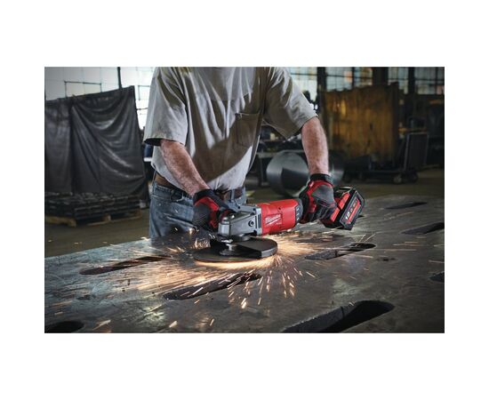 Шлифовальная машина Milwaukee M18 FLAG230XPDB-121C, 230 мм, 12Ah, кейс (4933464115), изображение 10 Шлифовальная машина Milwaukee M18 FLAG230XPDB-121C, 230 мм, 12Ah, кейс (4933464115), изображение 10