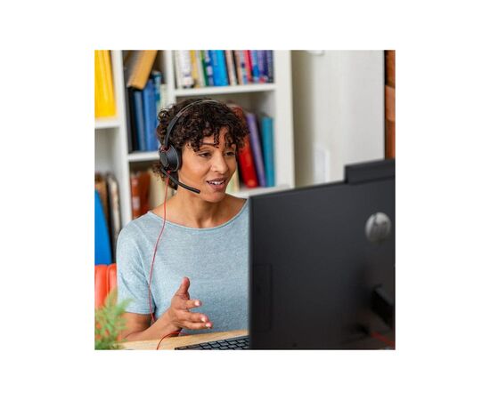 Наушники Poly Blackwire 5210 USB-A/USB-C 3.5 мм Black (8X230AA), изображение 2 Наушники Poly Blackwire 5210 USB-A/USB-C 3.5 мм Black (8X230AA), изображение 2