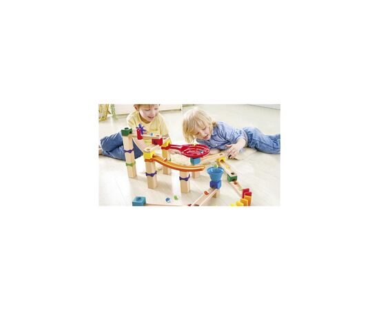 Конструктор Hape лабиринт Marble Run Гоночная трасса 81 элементов (E1101), изображение 7 Конструктор Hape лабиринт Marble Run Гоночная трасса 81 элементов (E1101), изображение 7
