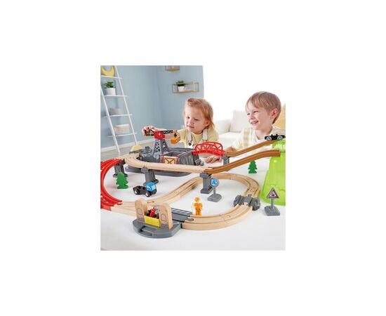Железная дорога Hape Строительный комплекс 50 элементов (E3764), изображение 5 Железная дорога Hape Строительный комплекс 50 элементов (E3764), изображение 5