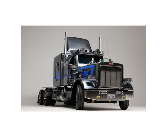 Сборная модель Revell Грузовой тягач Peterbilt 359 уровень 5 масштаб 1:25 (RVL-12627), изображение 8 Сборная модель Revell Грузовой тягач Peterbilt 359 уровень 5 масштаб 1:25 (RVL-12627), изображение 8