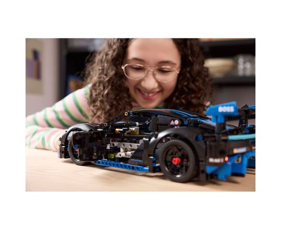 Конструктор LEGO Technic Автомобіль для перегонів Porsche GT4 e-Performance (42176), зображення 9 Конструктор LEGO Technic Автомобіль для перегонів Porsche GT4 e-Performance (42176), зображення 9