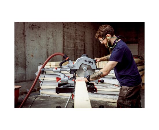 Торцовочная пила Metabo KGS 305M с протяжкой, 1600Вт, 305мм, 18.6кг (613305000), изображение 3