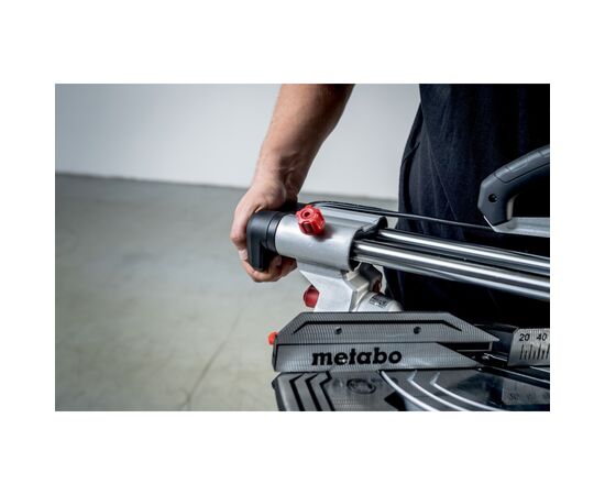 Торцовочная пила Metabo KGS 305M с протяжкой, 1600Вт, 305мм, 18.6кг (613305000), изображение 6
