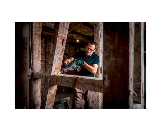 Сабельная пила Metabo SSEP 18 LT BL 18V, ход 32мм, 0-3000об/мин, 3кг (без АКБ и ЗУ) (601617850), изображение 3 Сабельная пила Metabo SSEP 18 LT BL 18V, ход 32мм, 0-3000об/мин, 3кг (без АКБ и ЗУ) (601617850), изображение 3