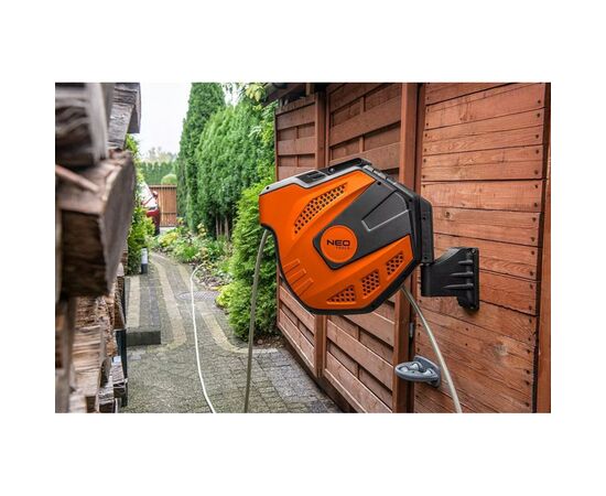Поливочный шланг Neo Tools на автоматической катушке, 20м+2м, 1/2" (15-891), изображение 8 Поливочный шланг Neo Tools на автоматической катушке, 20м+2м, 1/2" (15-891), изображение 8