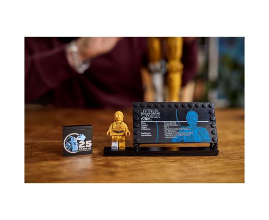 Конструктор LEGO Star Wars C-3PO 1138 деталей (75398), зображення 7 Конструктор LEGO Star Wars C-3PO 1138 деталей (75398), зображення 7