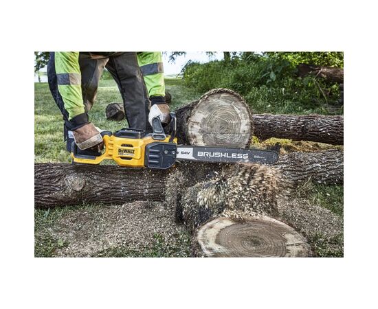 Цепная пила DeWALT 54 В, шина 50 см, цепь OREGON 3/8 (DCMCS575X1), изображение 7 Цепная пила DeWALT 54 В, шина 50 см, цепь OREGON 3/8 (DCMCS575X1), изображение 7
