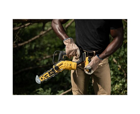Цепная пила DeWALT мини, 18 В XR Li-lon 5Ah, бесщёточная, шина 20 см (DCMPS520P1), изображение 12 Цепная пила DeWALT мини, 18 В XR Li-lon 5Ah, бесщёточная, шина 20 см (DCMPS520P1), изображение 12