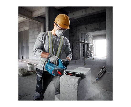 Цепная пила Bosch Professional для газобетонных блоков GAC 250, 1200 Вт, 330 мм, 3/8 (0.601.2B6.020), изображение 5 Цепная пила Bosch Professional для газобетонных блоков GAC 250, 1200 Вт, 330 мм, 3/8 (0.601.2B6.020), изображение 5