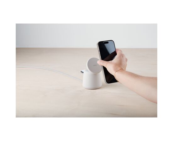 Зарядное устройство Belkin 2in1 MagSafe iPhone/Watch/AirPods Sand Mass (WIZ020VFH37), изображение 2 Зарядное устройство Belkin 2in1 MagSafe iPhone/Watch/AirPods Sand Mass (WIZ020VFH37), изображение 2