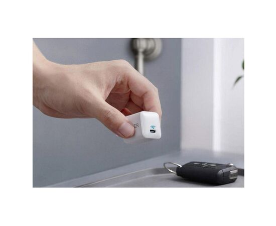 Зарядное устройство Anker PowerPort III Nano 18W USB-C (White) (A2616G21), изображение 3 Зарядное устройство Anker PowerPort III Nano 18W USB-C (White) (A2616G21), изображение 3