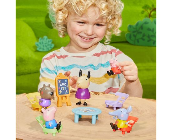 Фигурка Peppa Pig Figurines - Класс Пеппы (F8868), изображение 6 Фигурка Peppa Pig Figurines - Класс Пеппы (F8868), изображение 6