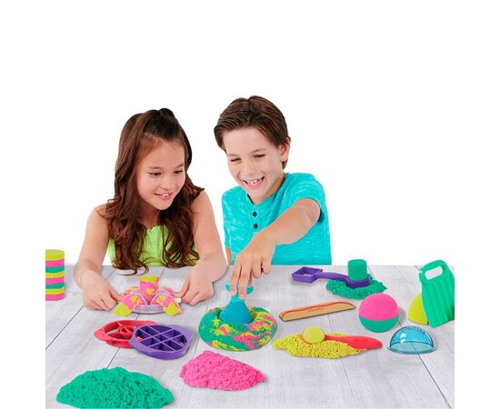 Набор для творчества Kinetic Sand Цветные приключения 3 цвета 907 г (71647), изображение 8 Набор для творчества Kinetic Sand Цветные приключения 3 цвета 907 г (71647), изображение 8