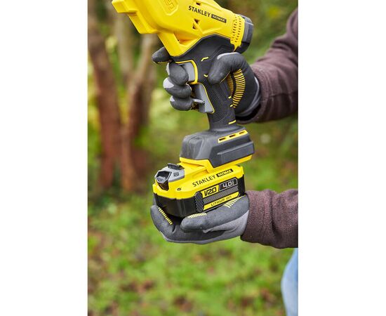 Секатор Stanley FATMAX акумуляторний, 18 В, Li-Ion 4Ah, до 32 мм, 4 кг (SFMCPP32M1), зображення 3 Секатор Stanley FATMAX акумуляторний, 18 В, Li-Ion 4Ah, до 32 мм, 4 кг (SFMCPP32M1), зображення 3
