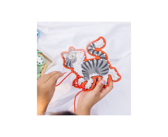 Развивающая игрушка Melissa&Doug Деревянная шнуровка Домашние животные (MD13782), изображение 3 Развивающая игрушка Melissa&Doug Деревянная шнуровка Домашние животные (MD13782), изображение 3