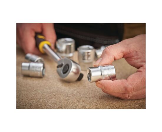 Головка торцевая Stanley 1/2", 10 мм, шестигранная (FMMT17229-0), изображение 4 Головка торцевая Stanley 1/2", 10 мм, шестигранная (FMMT17229-0), изображение 4