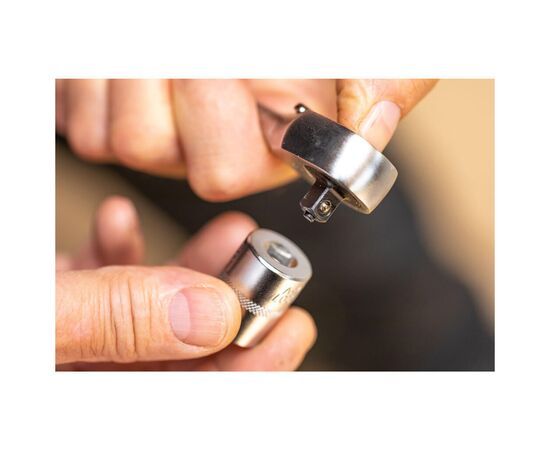 Головка торцевая Stanley 1/4", 10 мм, шестигранная (FMMT17195-0), изображение 7 Головка торцевая Stanley 1/4", 10 мм, шестигранная (FMMT17195-0), изображение 7