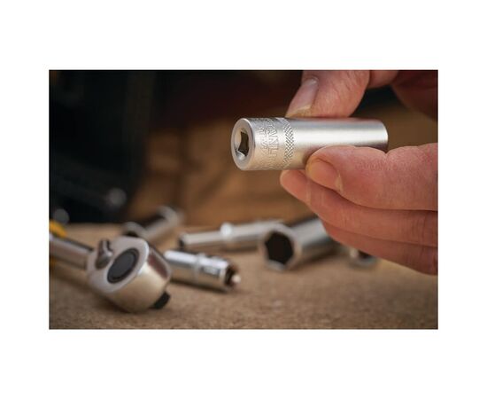 Головка торцевая Stanley 1/4", 12 мм, шестигранная, удлиненная (FMMT17964-0), изображение 4 Головка торцевая Stanley 1/4", 12 мм, шестигранная, удлиненная (FMMT17964-0), изображение 4