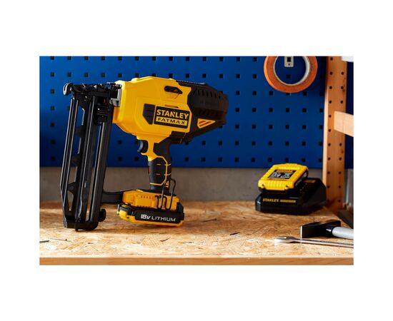 Гвоздезабиватель Stanley .FatMax, 18V, гвозди 1.6/64 мм, 2.6 кг, 2x2Ah, ЗУ, кейс (FMC792D2), изображение 4 Гвоздезабиватель Stanley .FatMax, 18V, гвозди 1.6/64 мм, 2.6 кг, 2x2Ah, ЗУ, кейс (FMC792D2), изображение 4
