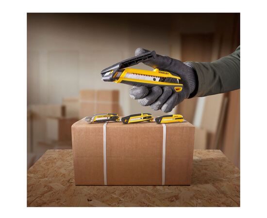 Нож монтажный Stanley 18 мм, сегментный (STHT10501-0), изображение 3 Нож монтажный Stanley 18 мм, сегментный (STHT10501-0), изображение 3