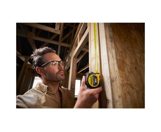 Рулетка Stanley CONTROL-LOCK, 8мх25мм, у прогумованому корпусі, з двосторонньою шкалою (STHT37232-0), зображення 7 Рулетка Stanley CONTROL-LOCK, 8мх25мм, у прогумованому корпусі, з двосторонньою шкалою (STHT37232-0), зображення 7