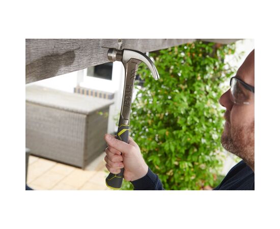 Молоток Ryobi столярный RHHSCC560, 560г, магнитный держатель, рукоятка стекловолокно (5132006036), изображение 2 Молоток Ryobi столярный RHHSCC560, 560г, магнитный держатель, рукоятка стекловолокно (5132006036), изображение 2