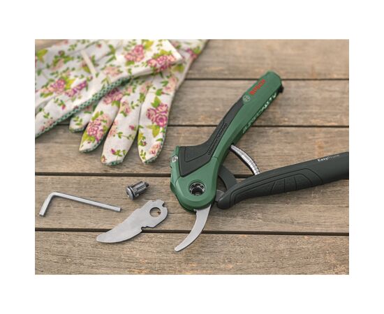 Секатор Bosch EasyPrune, 3.6В, до 25мм, 0.49кг (0.600.8B2.102), зображення 7 Секатор Bosch EasyPrune, 3.6В, до 25мм, 0.49кг (0.600.8B2.102), зображення 7