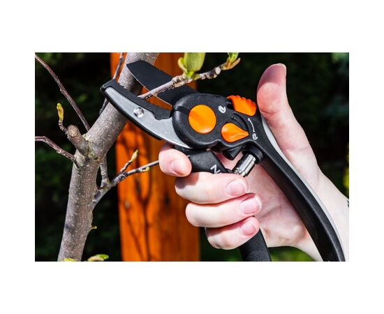 Секатор Neo Tools контактный, d реза 18мм, 200мм, 240г (15-203), изображение 7 Секатор Neo Tools контактный, d реза 18мм, 200мм, 240г (15-203), изображение 7