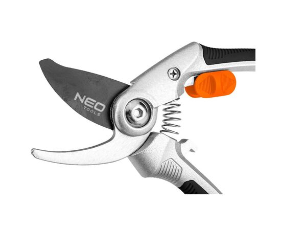 Секатор Neo Tools плоскостной, d реза 20мм, 210мм, 228г (15-212), изображение 6 Секатор Neo Tools плоскостной, d реза 20мм, 210мм, 228г (15-212), изображение 6