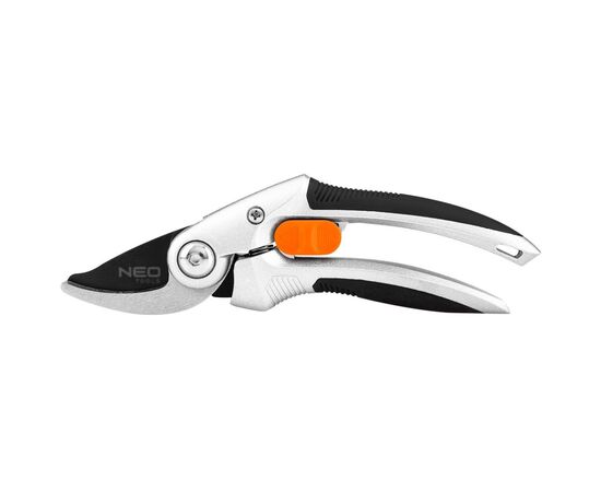 Секатор Neo Tools плоскостной, d реза 20мм, 210мм, 228г (15-212)