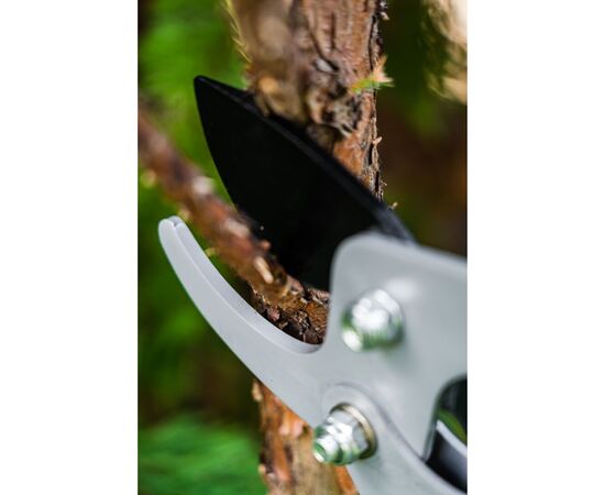 Кусторез Neo Tools плоскостной, d реза 40мм, 765мм, 1250г (15-251), изображение 5 Кусторез Neo Tools плоскостной, d реза 40мм, 765мм, 1250г (15-251), изображение 5