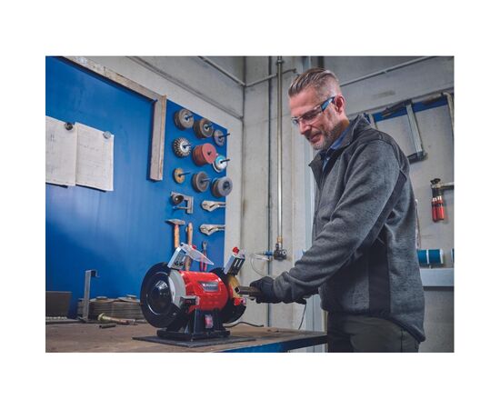 Точильный станок Einhell TC-BG 150B, 350Вт, 2980об/мин, 7.9кг (4412634), изображение 3 Точильный станок Einhell TC-BG 150B, 350Вт, 2980об/мин, 7.9кг (4412634), изображение 3