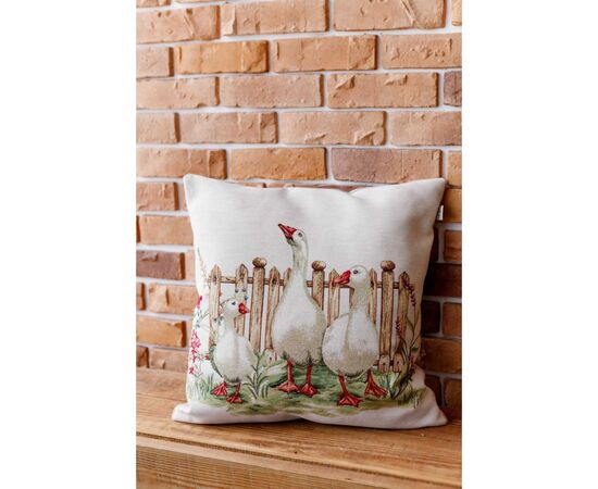 Подушка Прованс гобеленовая декоративная Трое гусей 45х45 см (034201), изображение 2 Подушка Прованс гобеленовая декоративная Трое гусей 45х45 см (034201), изображение 2
