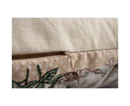 Подушка Прованс гобеленовая декоративная Alicia избушка и кролики 45х45 см (026041), изображение 5 Подушка Прованс гобеленовая декоративная Alicia избушка и кролики 45х45 см (026041), изображение 5