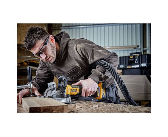 Фрезер DeWALT ламельный, XR Li-Ion 18 В, 8000 об/мин, фрезы 102 мм, TSTAK (без АКБ та ЗП) (DCW682NT), изображение 9 Фрезер DeWALT ламельный, XR Li-Ion 18 В, 8000 об/мин, фрезы 102 мм, TSTAK (без АКБ та ЗП) (DCW682NT), изображение 9