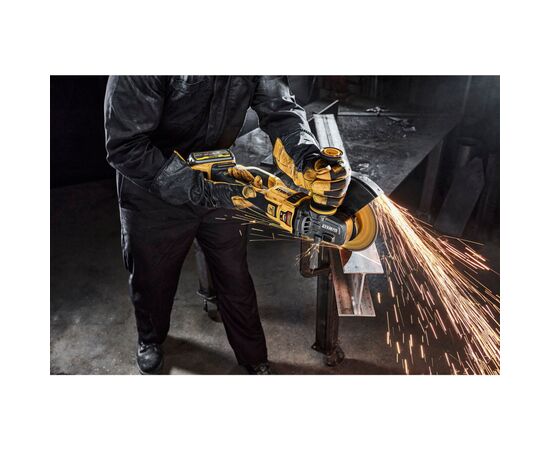Шлифовальная машина DeWALT 54 B XR Li-lon, 230 мм, 6000об/мин, безщеточная, кейс (без АКБ и ЗУ) (DCG460NK), изображение 6 Шлифовальная машина DeWALT 54 B XR Li-lon, 230 мм, 6000об/мин, безщеточная, кейс (без АКБ и ЗУ) (DCG460NK), изображение 6