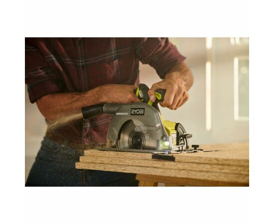 Дисковая пила Ryobi Ryobi ONE+ R18CS7-0 (без АКБ и ЗУ) (5133002890), изображение 4 Дисковая пила Ryobi Ryobi ONE+ R18CS7-0 (без АКБ и ЗУ) (5133002890), изображение 4