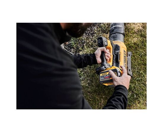 Воздуходувка DeWALT XR FLEXVOLT 54В Li-lon, 257,5 км/ч (без АКБ.и ЗУ) (DCMBL777N), изображение 10 Воздуходувка DeWALT XR FLEXVOLT 54В Li-lon, 257,5 км/ч (без АКБ.и ЗУ) (DCMBL777N), изображение 10
