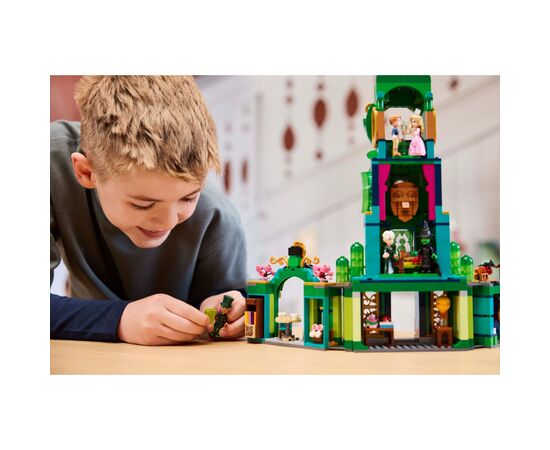 Конструктор LEGO Wicked Добро пожаловать в Изумрудный город 945 деталей (75684), изображение 10 Конструктор LEGO Wicked Добро пожаловать в Изумрудный город 945 деталей (75684), изображение 10