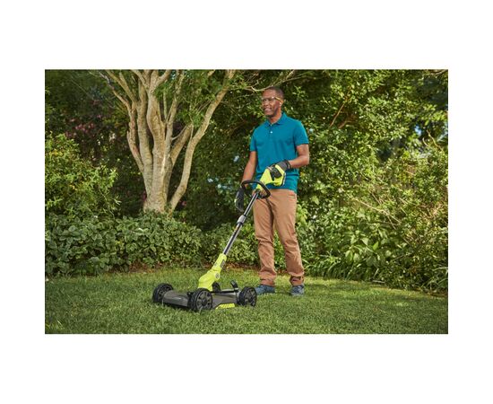 Триммер садовый Ryobi RY18LMC30A-0 ONE+ 18В, 30см, высота 38-75мм, EasyEdge телескоп.штанга, 6.4кг (без АКБ и ЗУ) (5133005917), изображение 4 Триммер садовый Ryobi RY18LMC30A-0 ONE+ 18В, 30см, высота 38-75мм, EasyEdge телескоп.штанга, 6.4кг (без АКБ и ЗУ) (5133005917), изображение 4