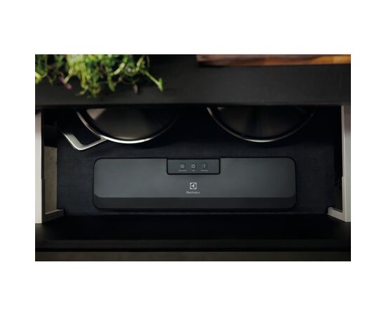 Вакууматор Electrolux E4VS1-4AG, изображение 5 Вакууматор Electrolux E4VS1-4AG, изображение 5
