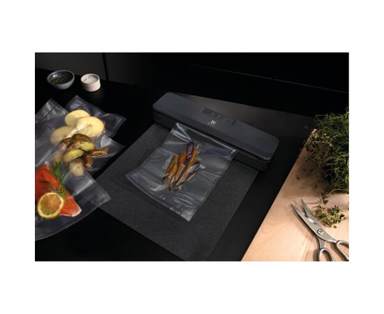 Вакууматор Electrolux E4VS1-4AG, изображение 6 Вакууматор Electrolux E4VS1-4AG, изображение 6