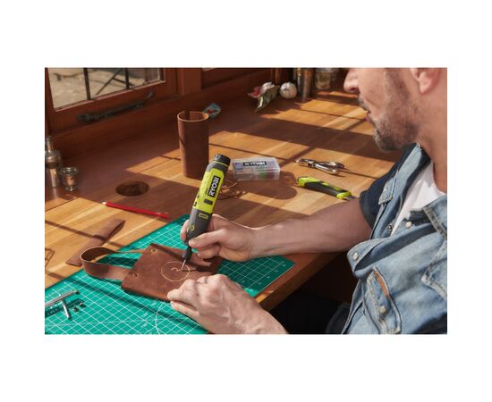 Гравер Ryobi аккумуляторный RRT4-120GA15 4В, 1х2Ah, 15 аксессуаров, 0.23кг (5133005634), изображение 2 Гравер Ryobi аккумуляторный RRT4-120GA15 4В, 1х2Ah, 15 аксессуаров, 0.23кг (5133005634), изображение 2