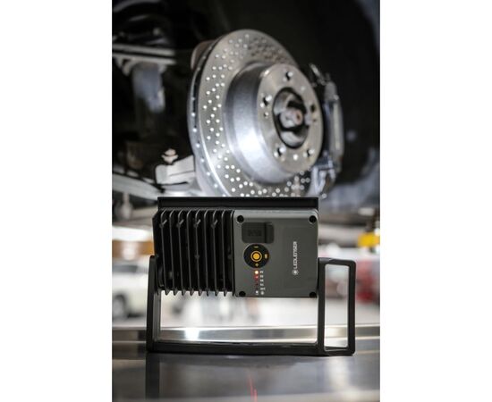 Фонарь LedLenser IF4R з функцією PowerBank (502001), изображение 7 Фонарь LedLenser IF4R з функцією PowerBank (502001), изображение 7
