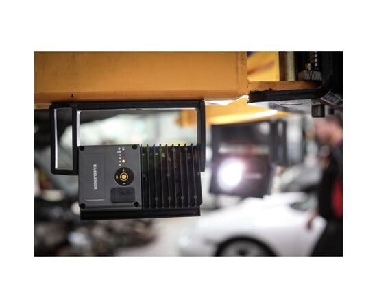 Фонарь LedLenser IF4R з функцією PowerBank (502001), изображение 8 Фонарь LedLenser IF4R з функцією PowerBank (502001), изображение 8
