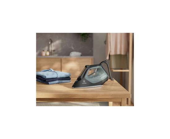 Утюг Electrolux E8SI2-6OG, изображение 2 Утюг Electrolux E8SI2-6OG, изображение 2